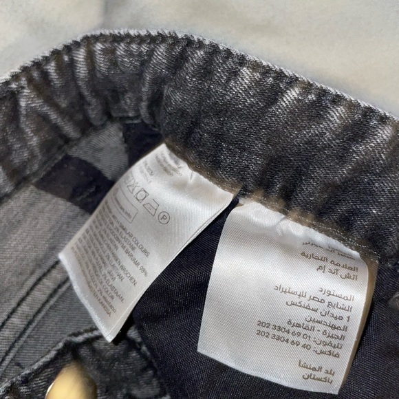 H&M cut off denim shorts size 8 - Picture 3 of 4